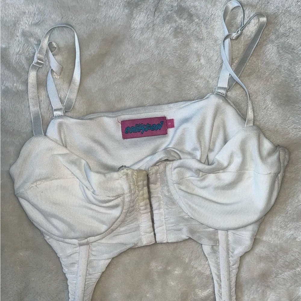 Edikted White Top with Hook-and-Eye Front Closure